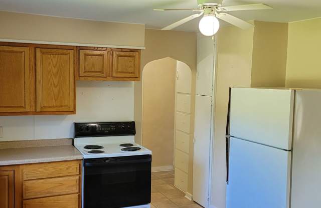 3 Bed 1 Bath Single Family Home in Wausau photos photos