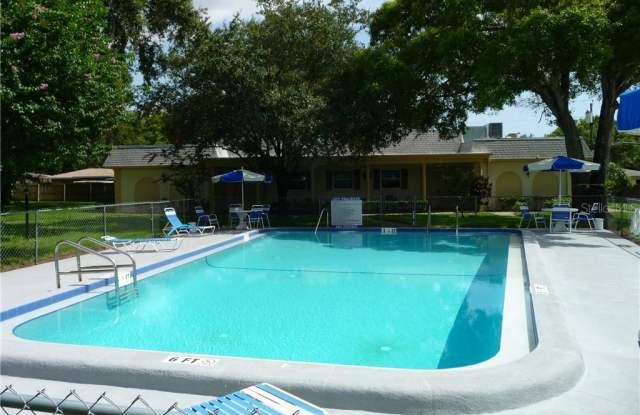 1427 NORMANDY PARK DRIVE Gallery 2