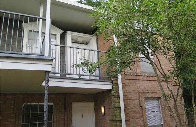 3100 RUE PARC FONTAINE Court photos photos