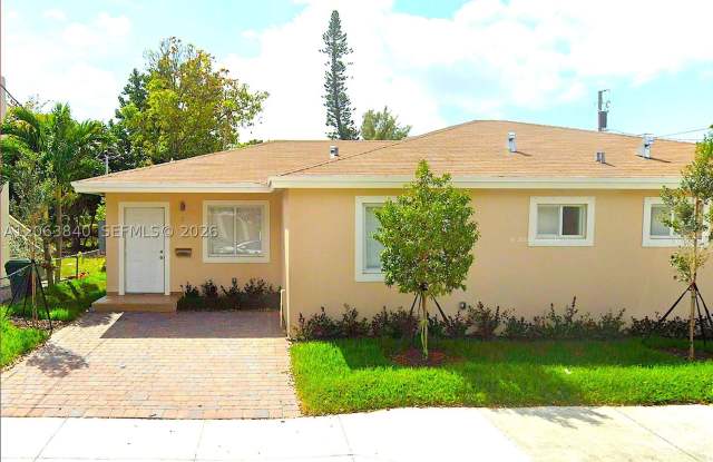 4643 NW 15th Ct Gallery 2
