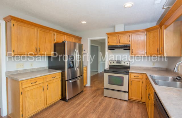 456 Waverly Place - 456 Waverly Place, Newport News, VA 23608