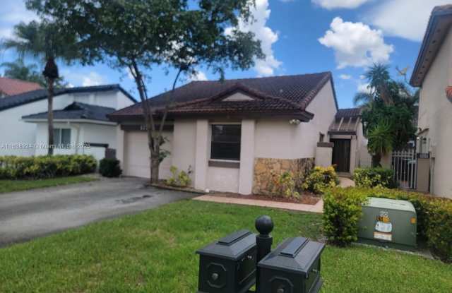 17544 NW 63rd Ct photos photos