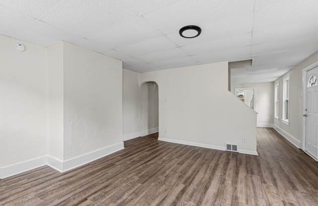 3 bed 1 bath - great location, updated, central air, laundry photos photos