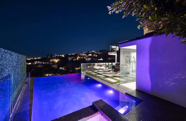 1623 Viewmont Dr Gallery 3