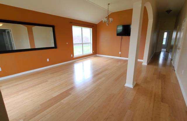 2801 Wisteria Ln Gallery 3