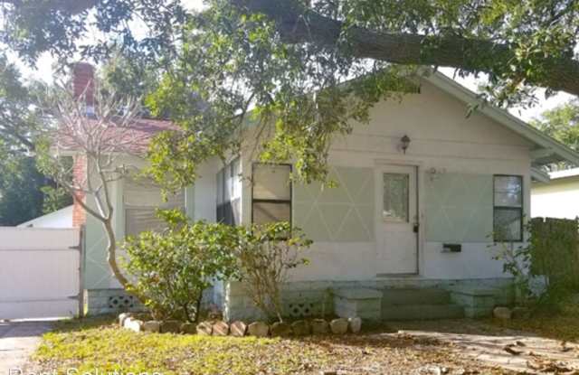 2525 Queen Street S - 2525 Queen Street South, St. Petersburg, FL 33712