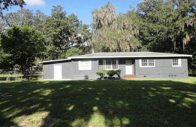 Nice 4 bedroom/2 Bathroom home photos photos