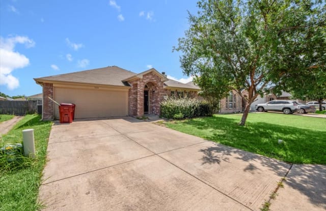1604 Bob Dr Gallery 1