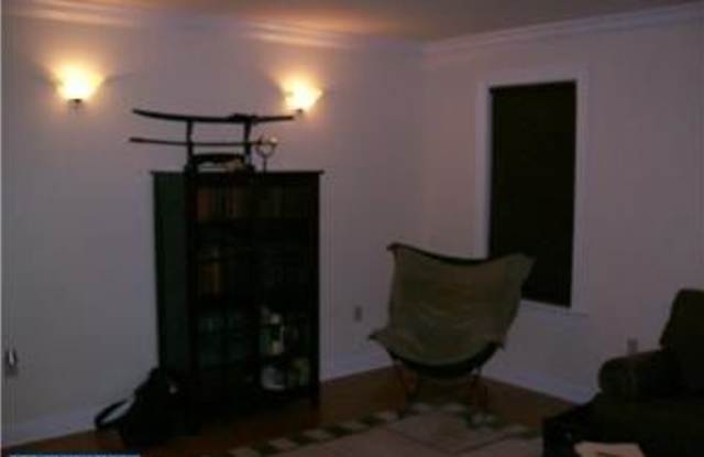 4455 SILVERWOOD STREET Gallery 3