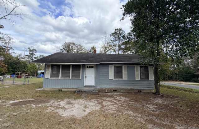2 Bedroom 1 Bath Home in Valdosta photos photos