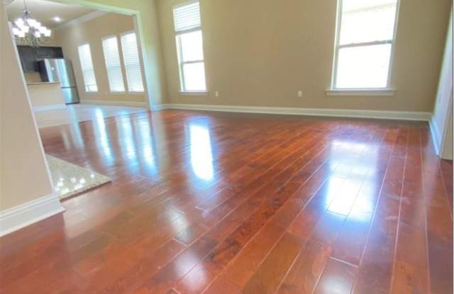 3/2 1842 sqft 2304.95 per month 1144 Island Park Blvd Gallery 4