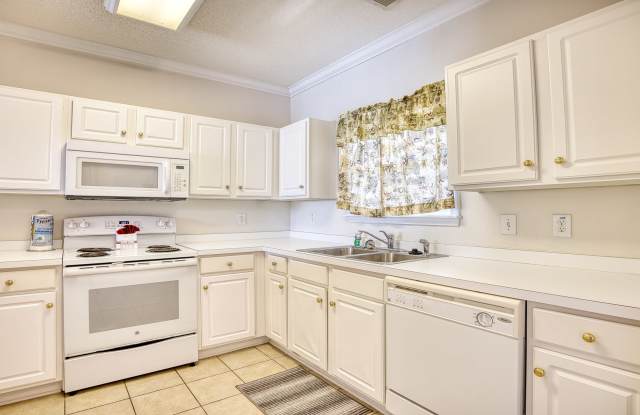 6203 Catalina Drive Gallery 4