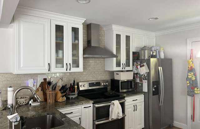 711 Colby Avenue photos photos