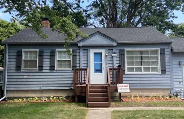 912 S Webber* - 912 South Webber Street, Urbana, IL 61801