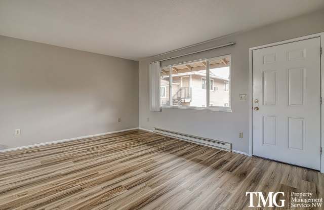 Albina Avenue photos photos