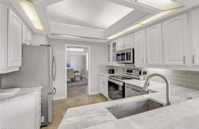 8380 Big Acorn Cir Gallery 4