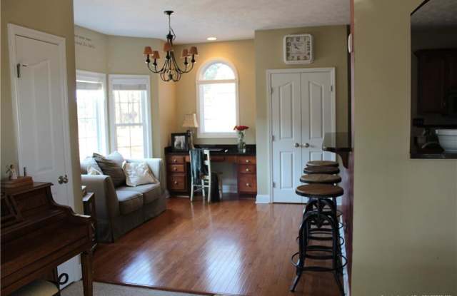 332 Lancelot Court Gallery 3
