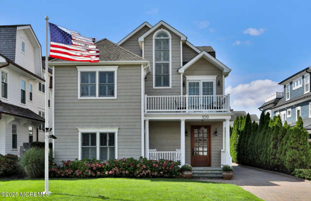 109 Salem Avenue photos photos