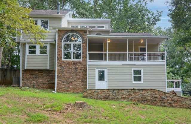 639 Lakeshore Drive photos photos