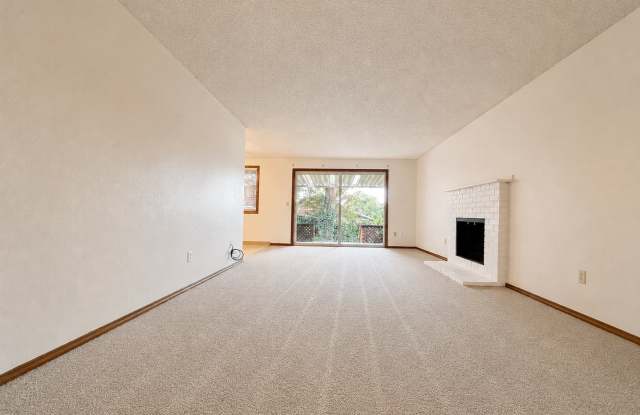Charming Gresham Gem on a Quiet Cul-de-Sac – Attached Garage & Convenient Location! Gallery 4