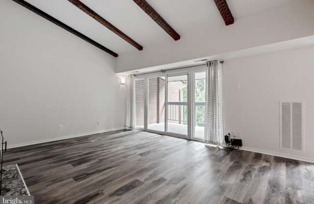 11843 SHIRE COURT Gallery 2