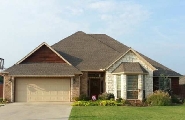 820 Cypress - 820 Cypress Dr, Ada, OK 74820