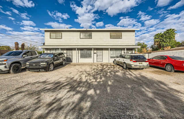 Two-Story Apartment with Private Yard and Modern Amenities in Las Vegas photos photos