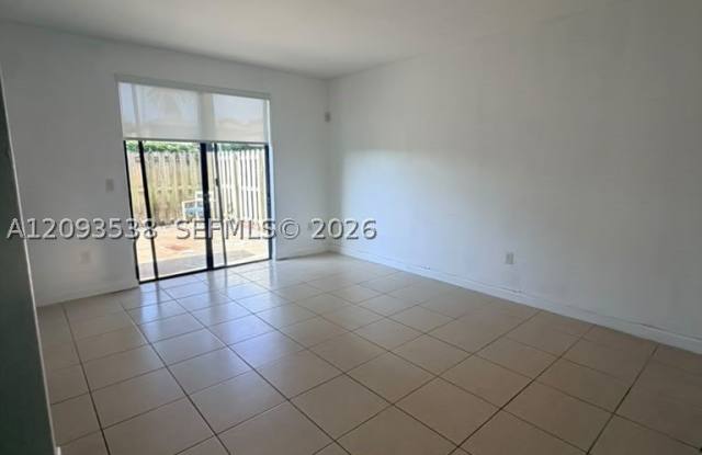 11387 SW 232nd Ter Gallery 3