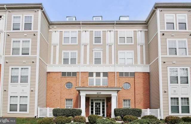 100 WATKINS POND BOULEVARD photos photos