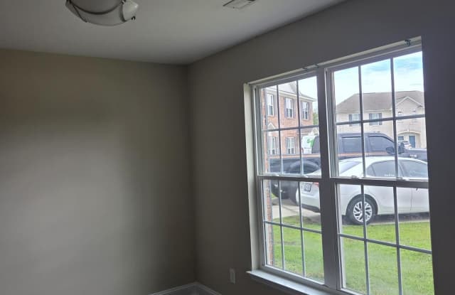 504 Hillshade Court Gallery 4