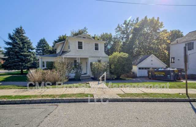 14 Winding Way Gallery 4