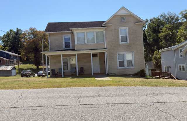 Radford, 2 BR / 1 BA, Available July 2026 photos photos Radford, 2 BR / 1 BA, Available July 2026 photos photos