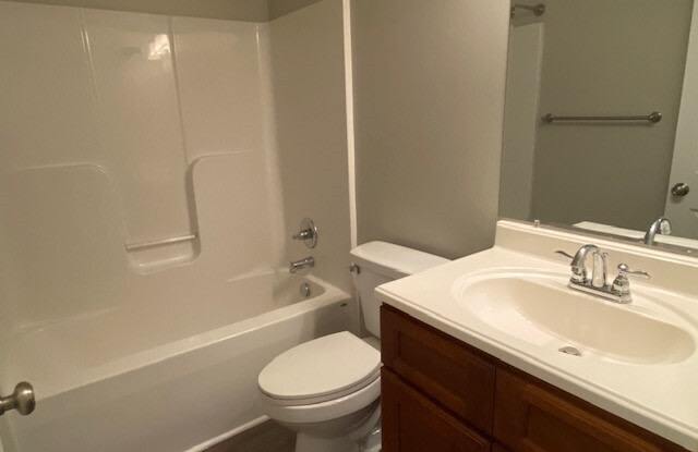 574 13 Bridges Road Gallery 3