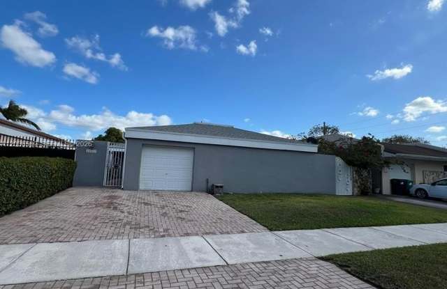 11600 SW 83rd Ter photos photos