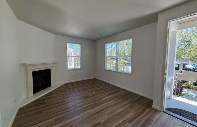 Lovely and Clean, East Petaluma 3/2.5 Home - 703 Wood Sorrel Drive Gallery 3