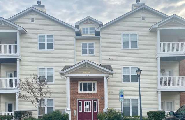 2BR/2BA Condo; 2nd FULL MONTH OF RENT FREE photos photos