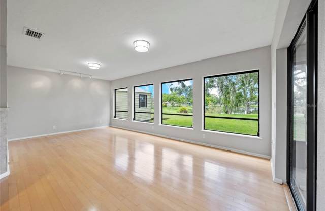 8006 OAK Drive Gallery 3