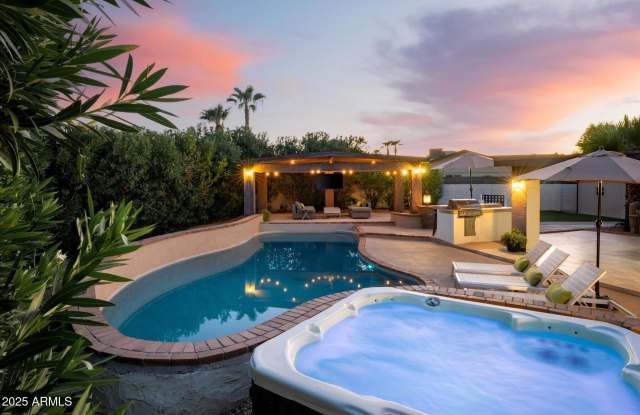 5221 E BLANCHE Drive Gallery 4