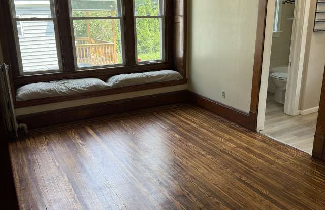 1289 West 111th Street - 1289 West 111th Street, Cleveland, OH 44102