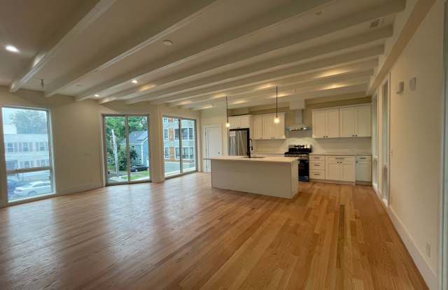 Charming 3 Bedroom-No Broker Fee photos photos