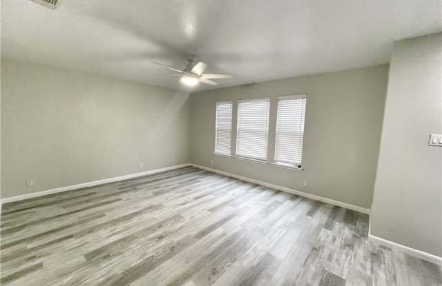 2060 Club Crossing Gallery 4