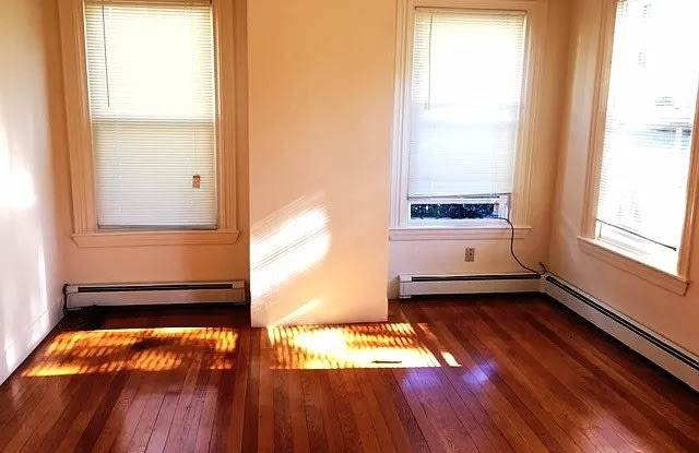 62 Prescott St - 62 Prescott Street, Somerville, MA 02143