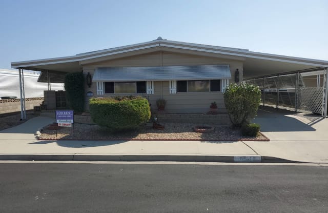 1042 San Nicholas Street - 1042 San Nicholas Street, Hemet, CA 92543