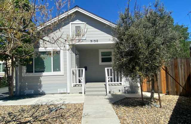 Livermore, 2 Bed/2 Ba., Back Unit, Large Lot, Close to Downtown  Shopping! photos photos
