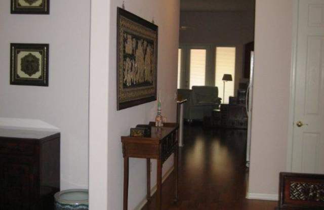 3001 N 50th Street Gallery 4