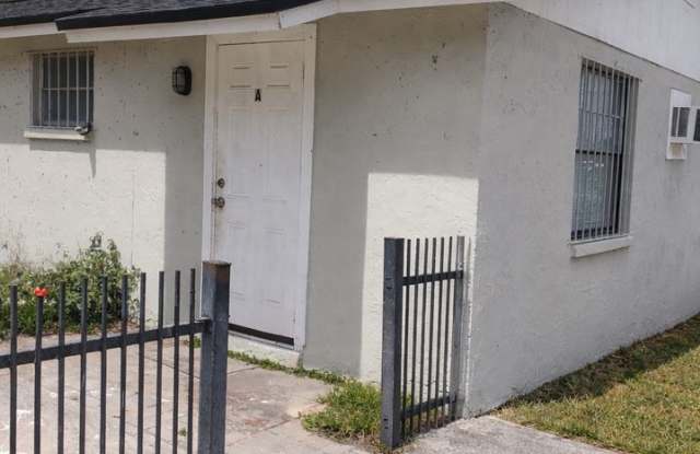 Affordable 2 Bedrooms 1 Bath photos photos