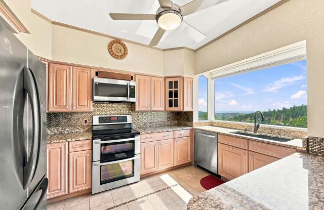 680 Ridgeside Drive - 1 Gallery 3