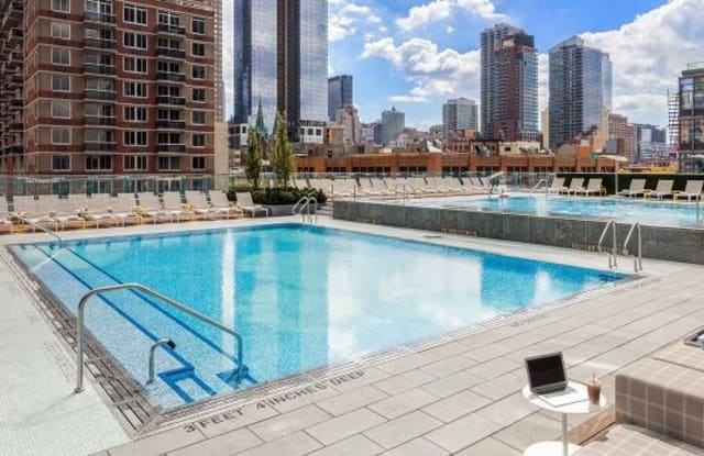 551 11th Ave W31 - 551 11th Avenue, New York City, NY 10036