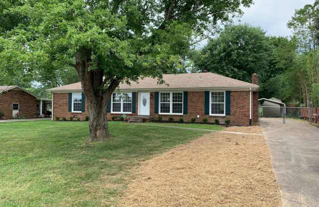 3 Bed 1 1/2 Bath Home Near Dunbar Cave and Walking Trails! Gallery 3