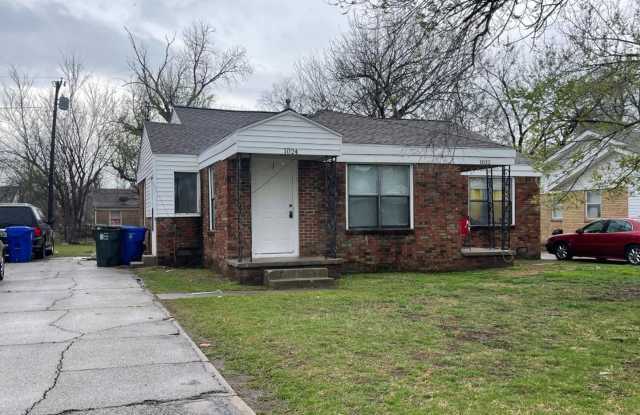 1 Bed 1 Bath Duplex For Lease August 3! photos photos